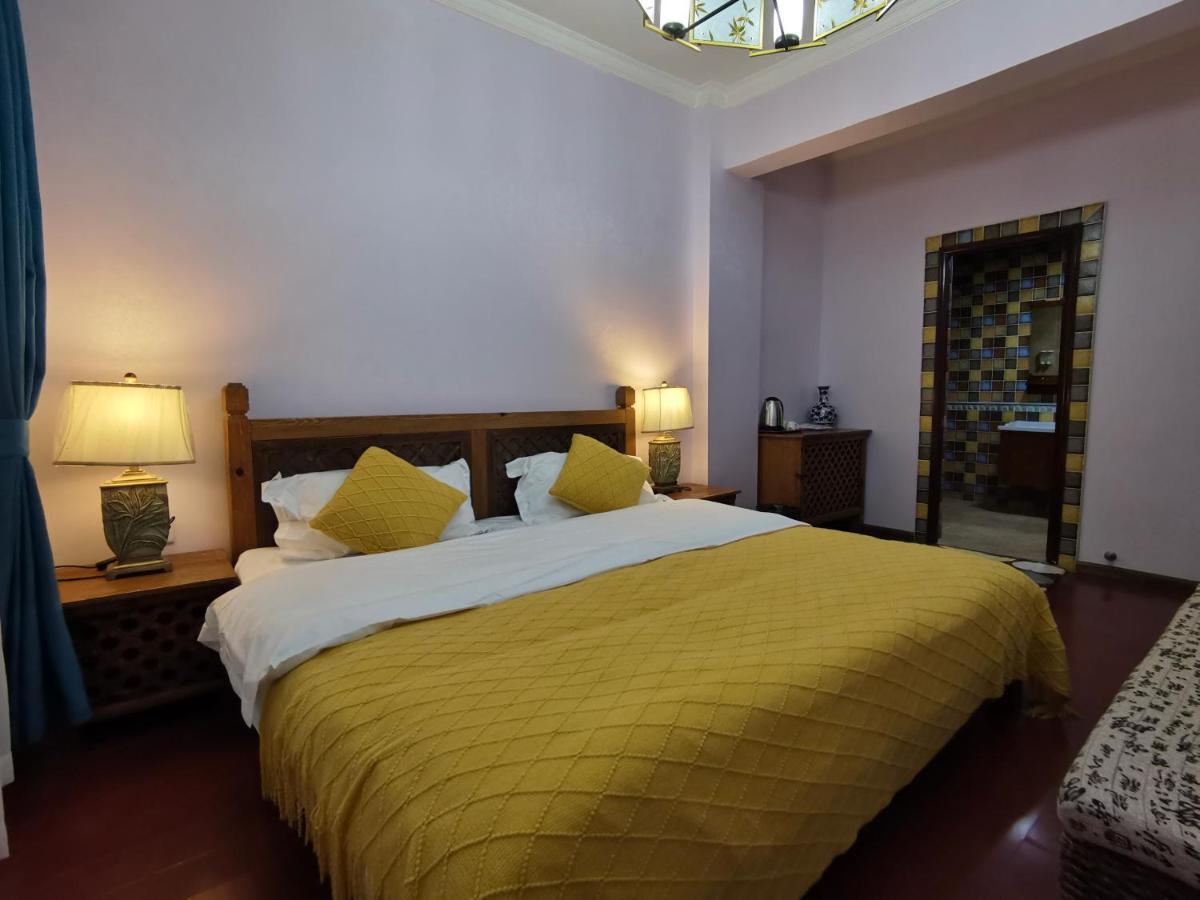 Mama Naxi Guesthouse Lijiang  Zewnętrze zdjęcie