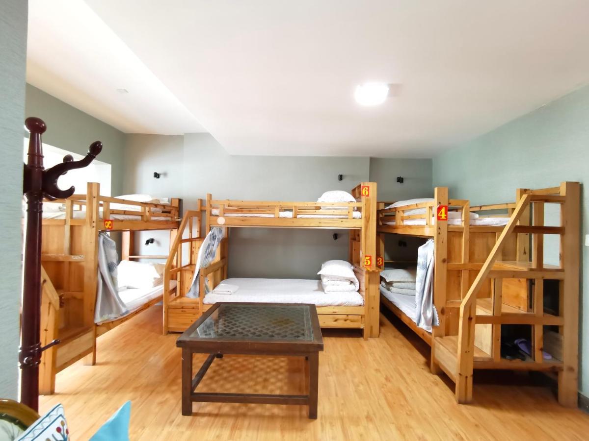 Mama Naxi Guesthouse Lijiang  Zewnętrze zdjęcie