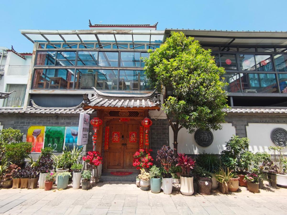 Mama Naxi Guesthouse Lijiang  Zewnętrze zdjęcie